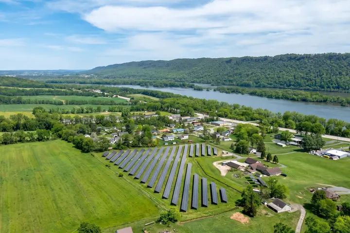 Liverpool Solar Partners' ground array beside the Susquehanna River