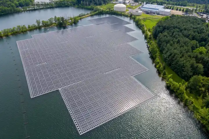 The floating solar array on the Borough of Sayreville's reservoir